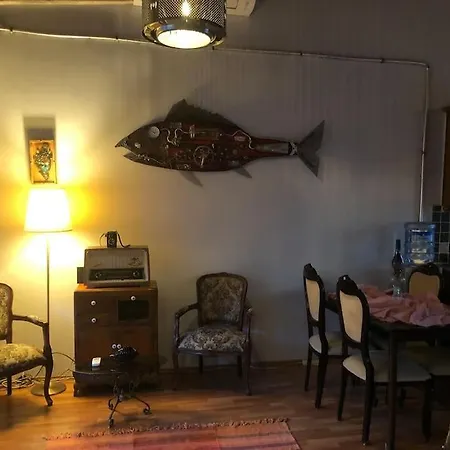 Kaleici Tarihi Lokasyon Bahceli Oezel Muestakil Ev