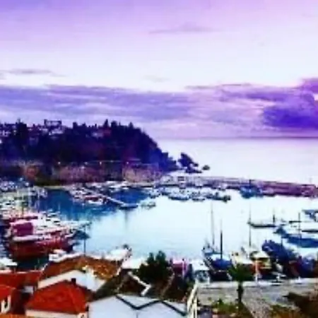 Kaleici Tarihi Lokasyon Bahceli Oezel Muestakil Ev Villa Antalya