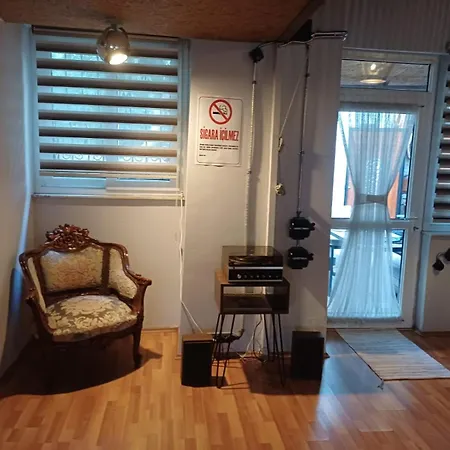 Villa Kaleici Tarihi Lokasyon Bahceli Oezel Muestakil Ev